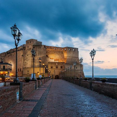 Napoli Lungomare Caracciolo Mon Amour Exterior photo